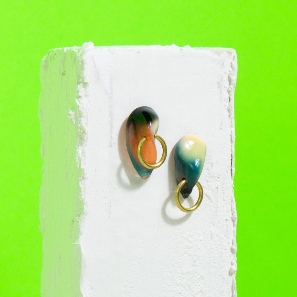 2x10: Earrings
