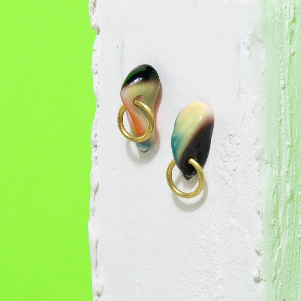2x10: Earrings