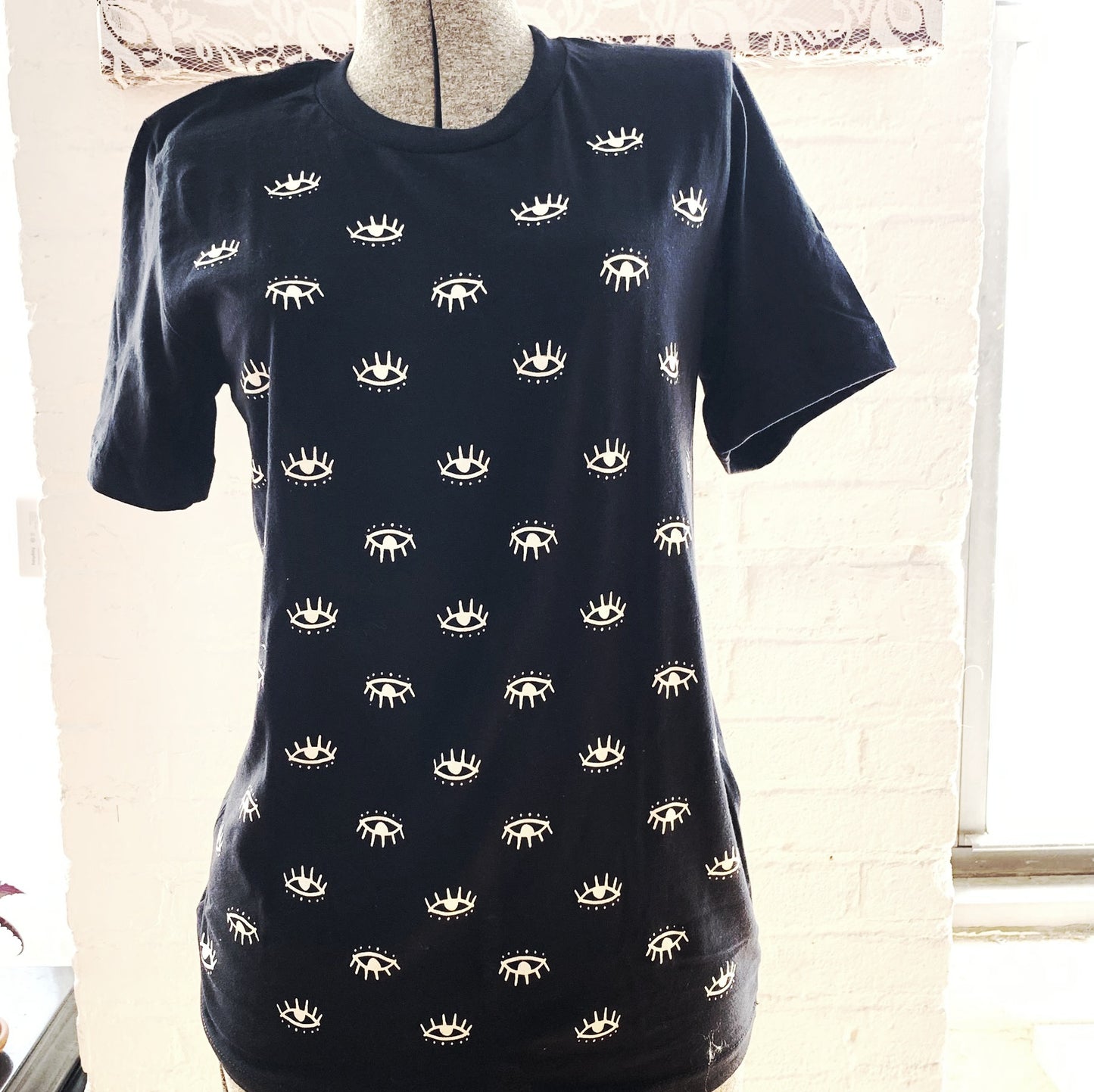 Sarofox: Eyes T-shirt