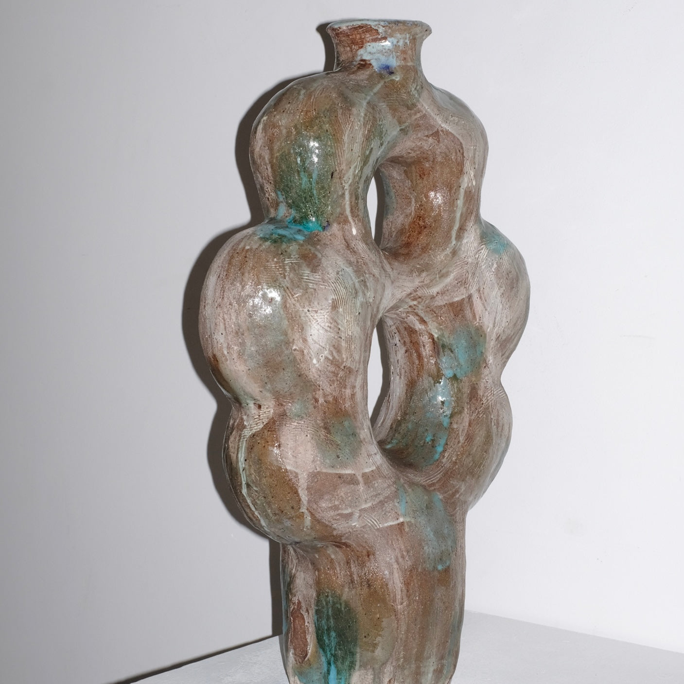 Miwa Neishi: Cloud Vase
