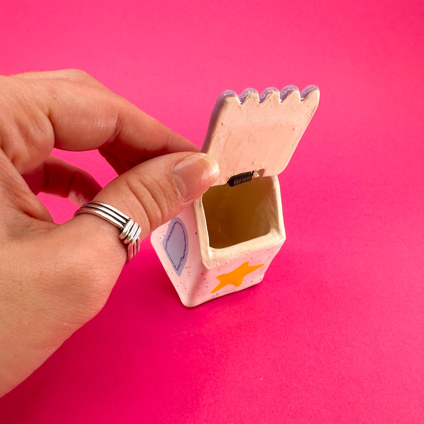 Lisa von Spronsen: Tiny Ceramic Houses