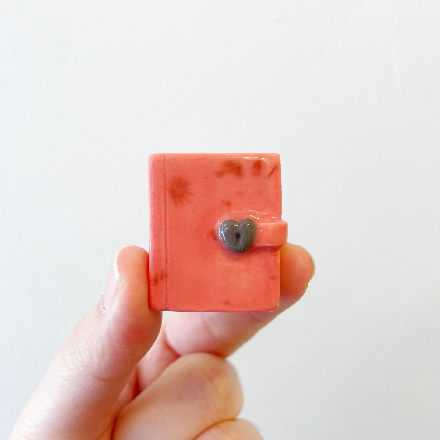 Marina Barro: Tiny Sculptures