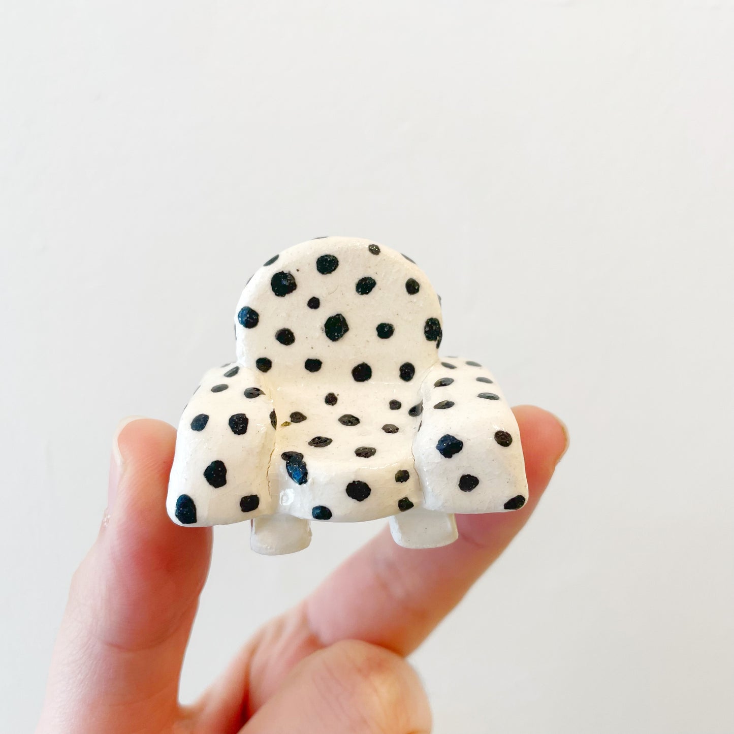 Mozzie's Studio: Mini Ceramic Furniture