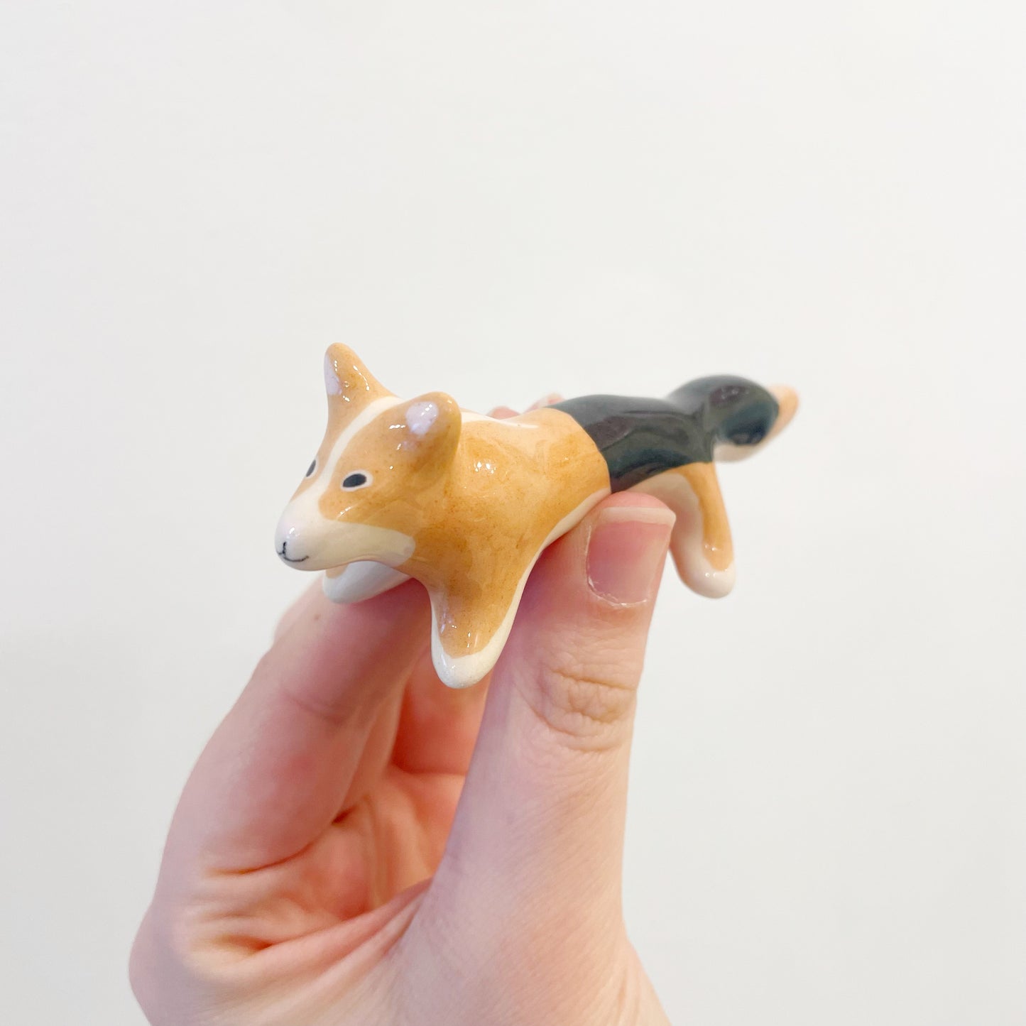 Manon Mangnez: Ceramic Sculptures