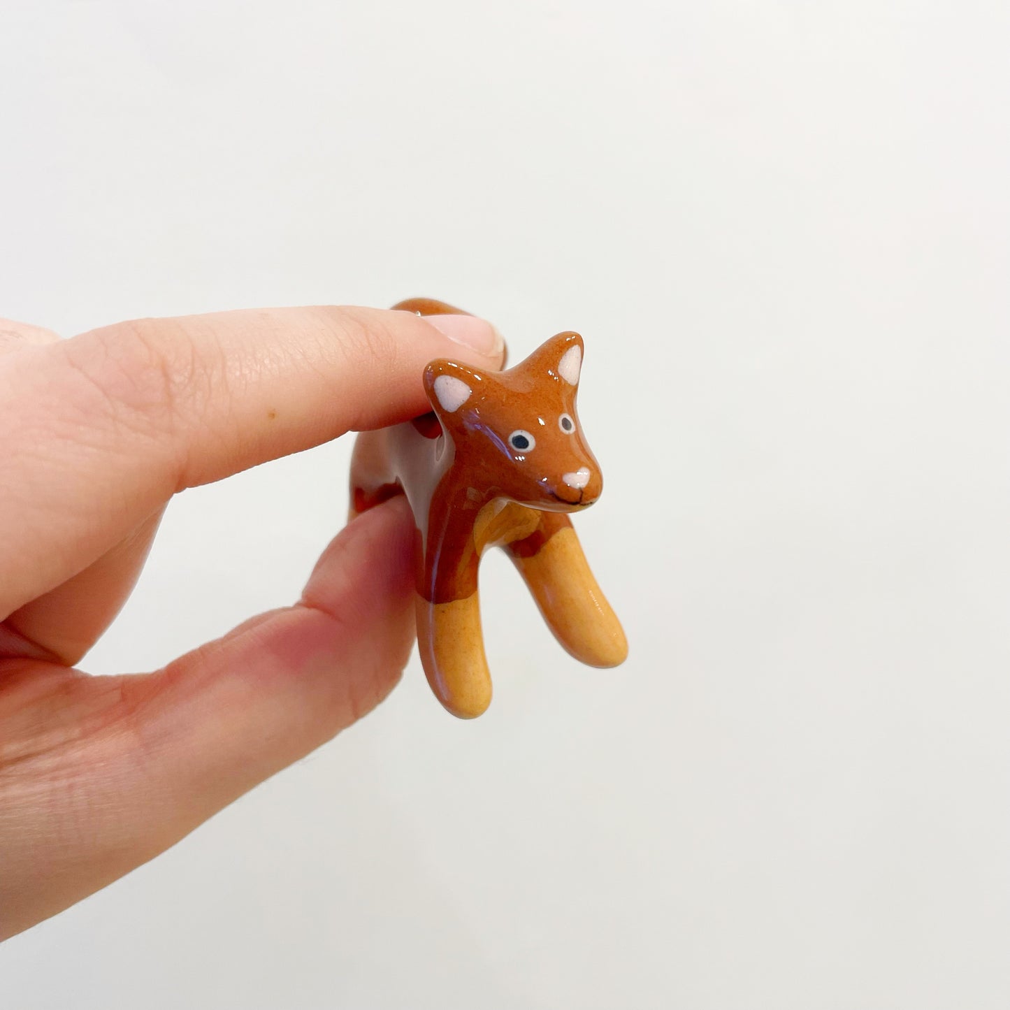 Manon Mangnez: Ceramic Sculptures