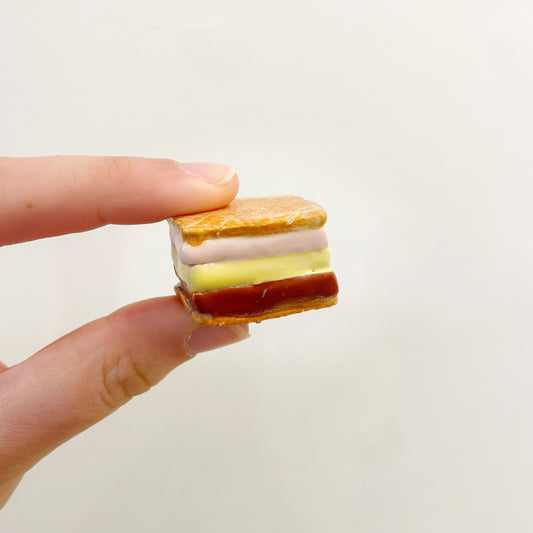 odette muijsers: Ceramic Treats
