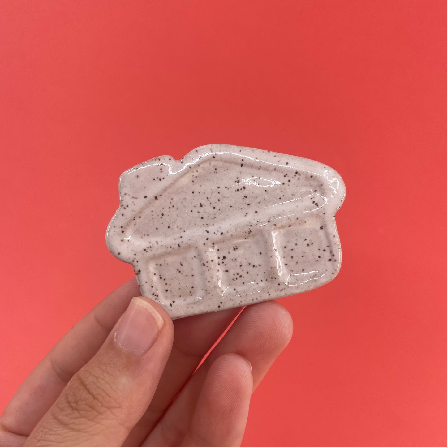Makenna Kwik: Tiny Paint Palettes